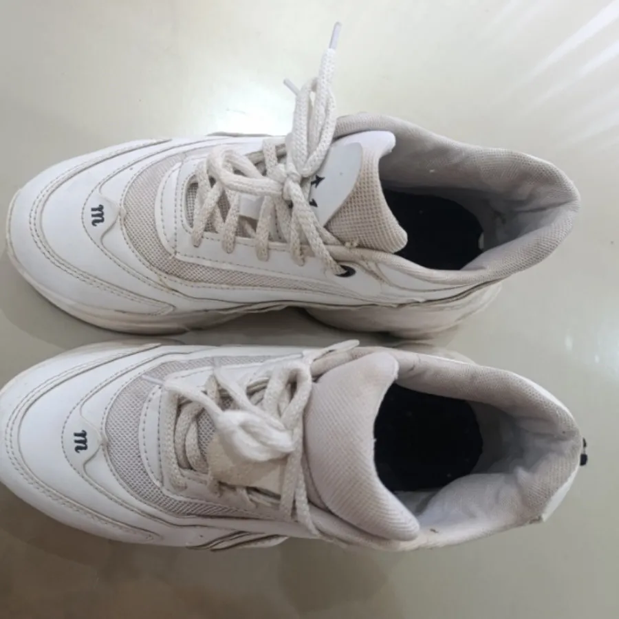 کتونی سفید سایز 38