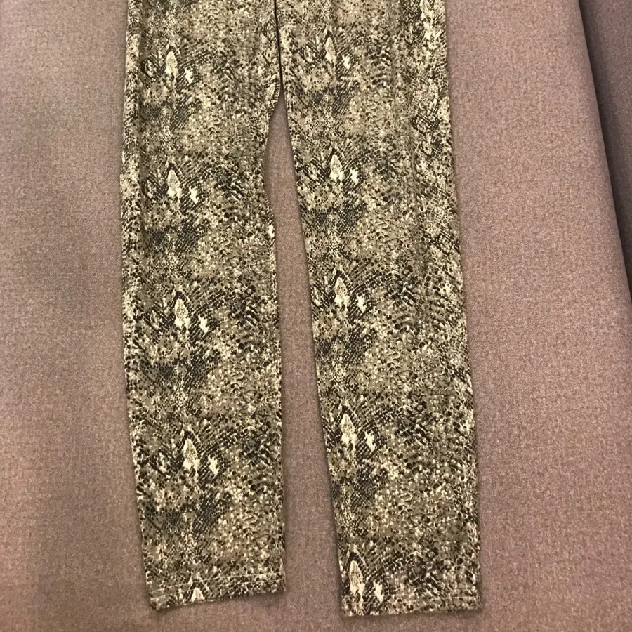 سرهمی پارچه نخی لخت