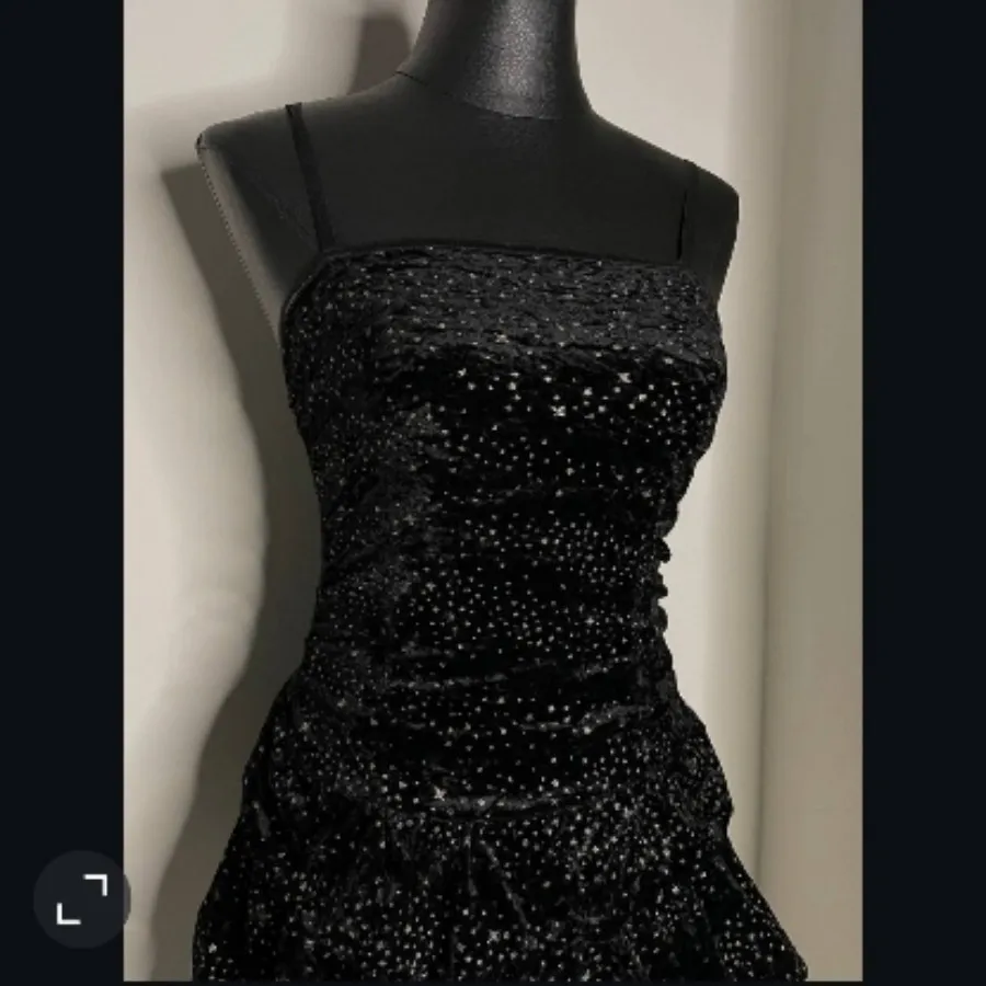 پیراهن مشکی مخمل