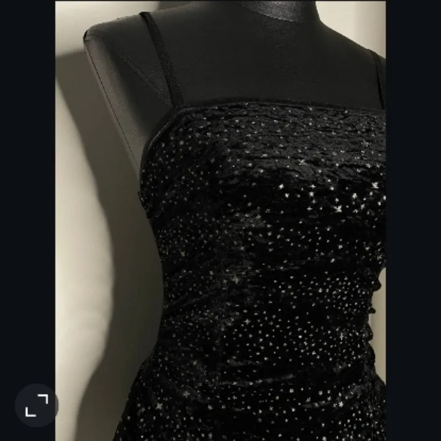 پیراهن مشکی مخمل