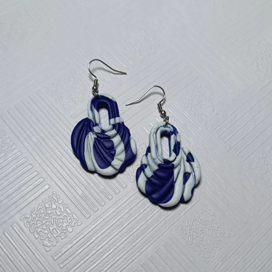 گوشواره پلیمری