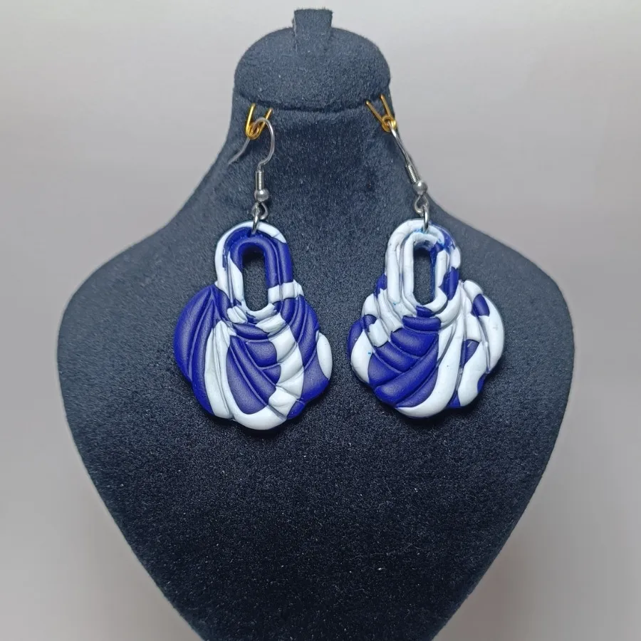 گوشواره پلیمری