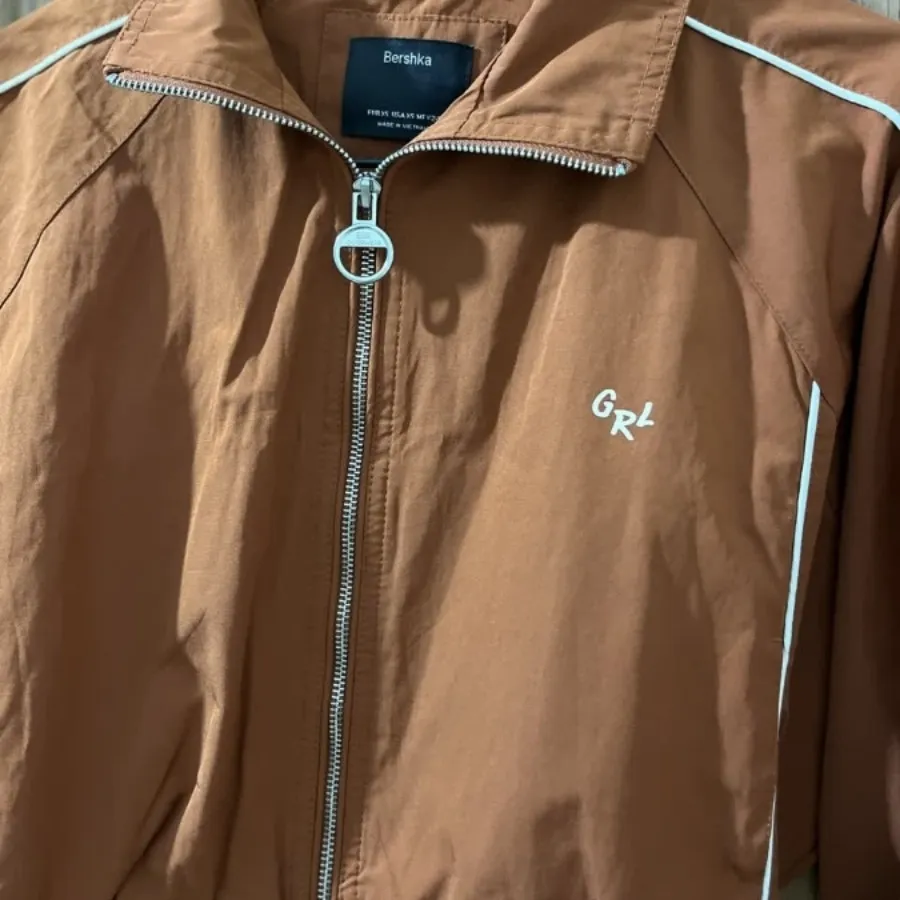 سوییشرت Bershka