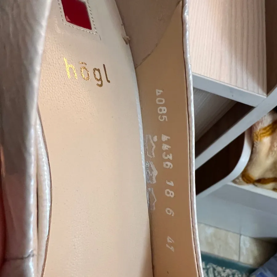 کفش مارک hugel اتریش