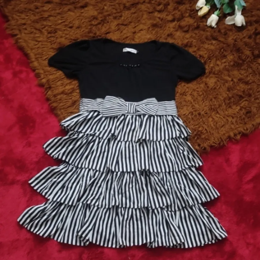 پیراهن کوتاه