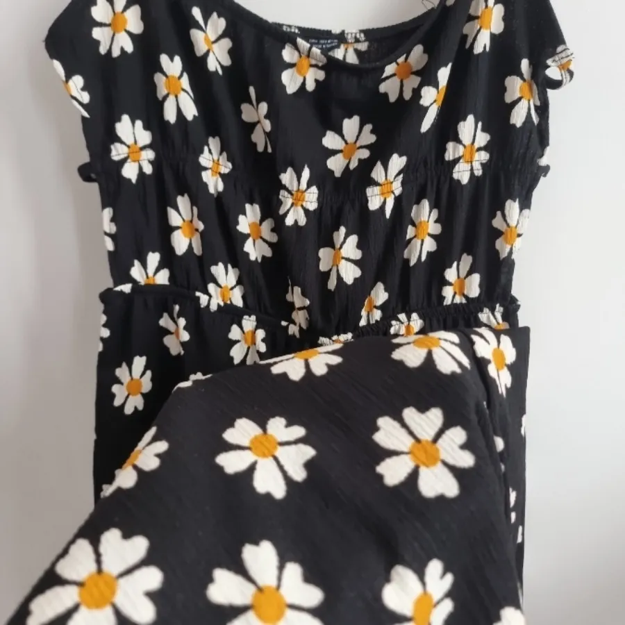 اوورال برشکا بابونه ای