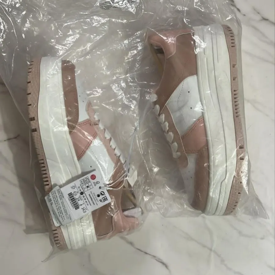 کتونی برشکا