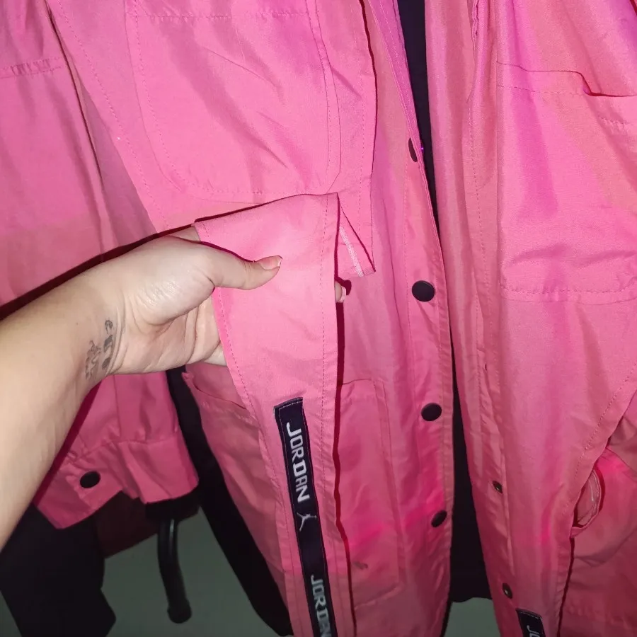 مانتو یا پیراهن صورتی