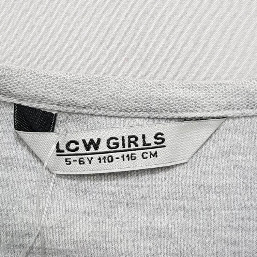 بلوز دخترانه Lc waikiki