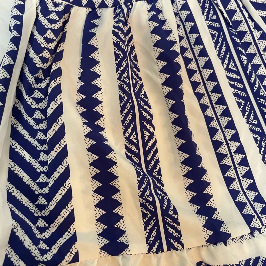 پیراهن برندکاپشی انگلیس