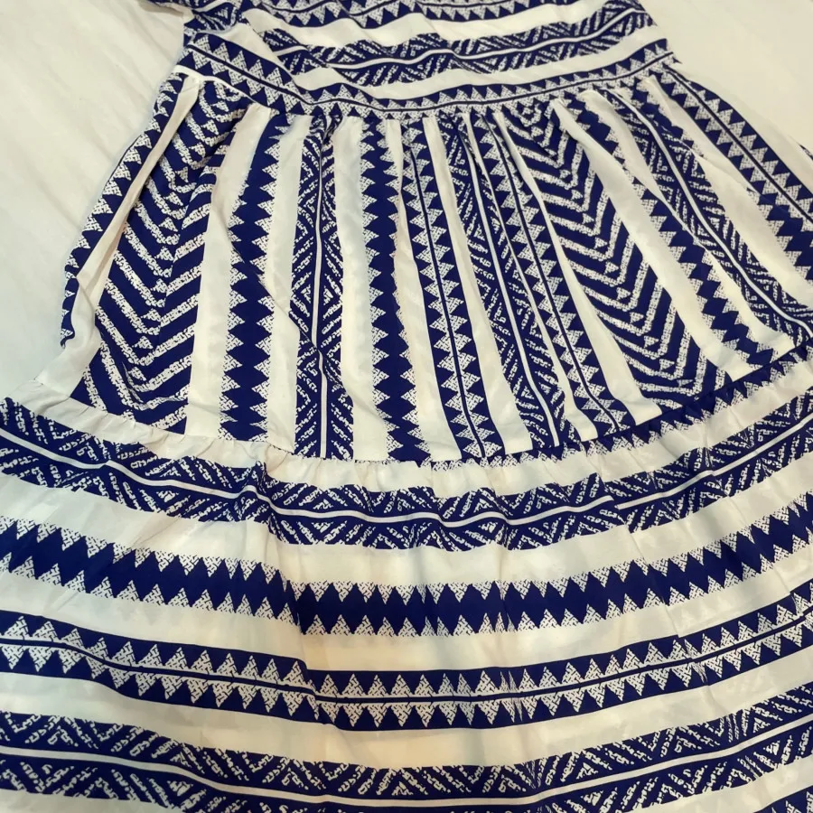 پیراهن برندکاپشی انگلیس