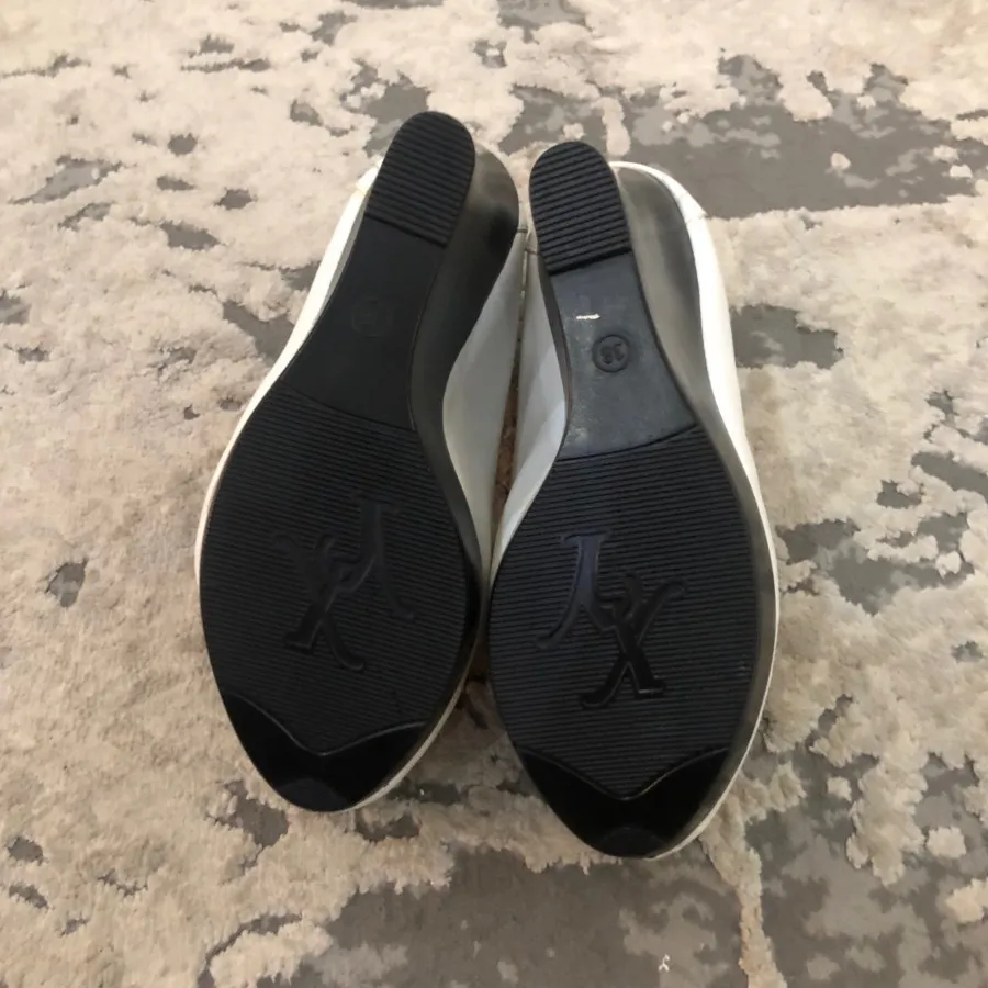 کفش چرم زنانه