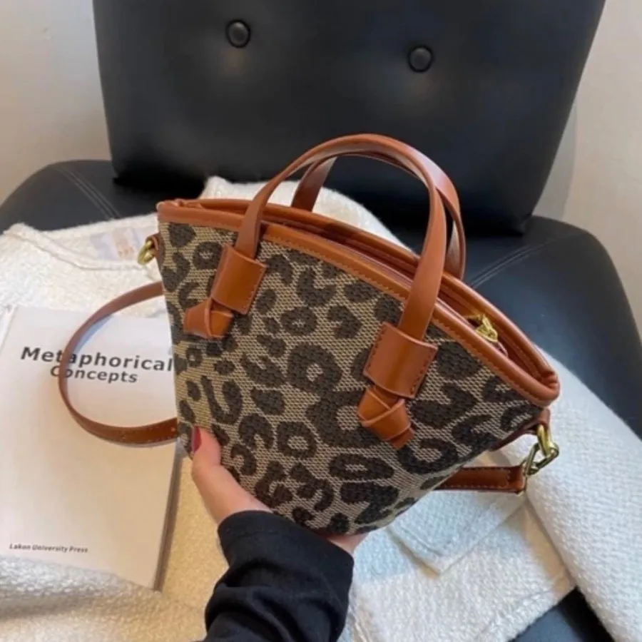 کیف مینیمال مدل پلنگی