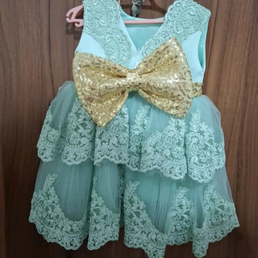 پیراهن دخترانه