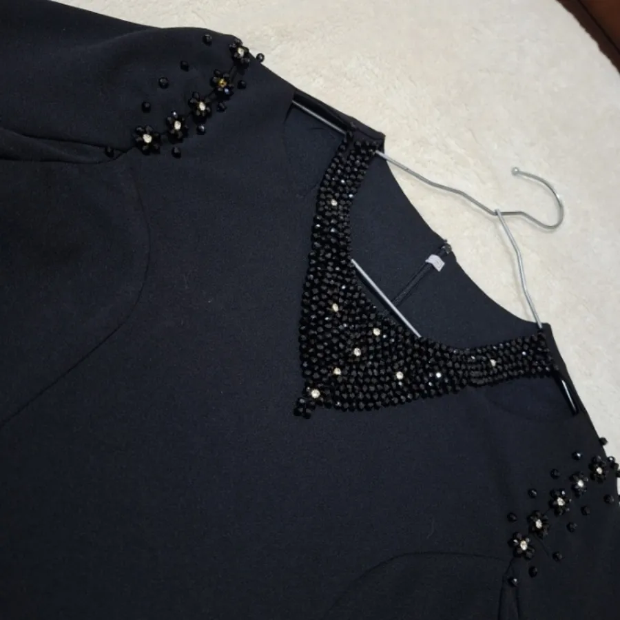 پیراهن مشکی