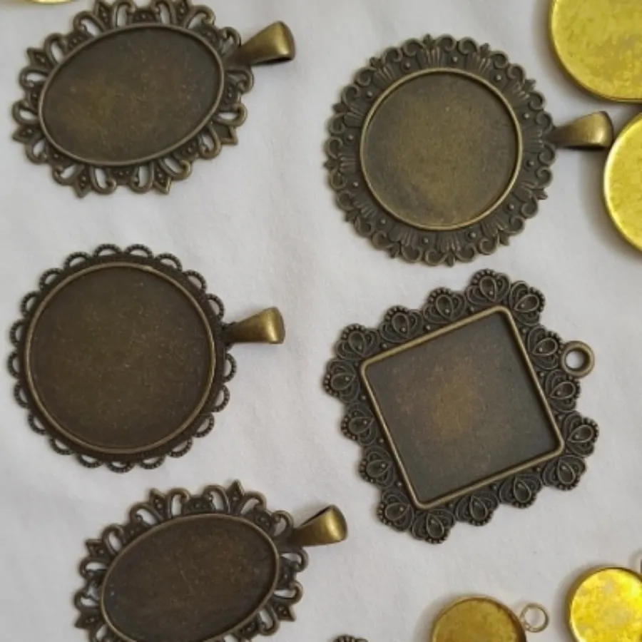 پایه زیورالات