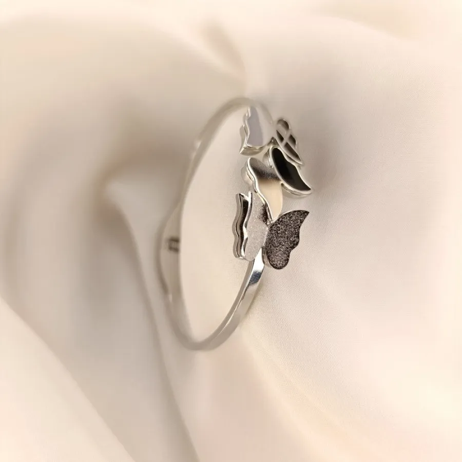 بنگل پروانه‌ای مینیمال