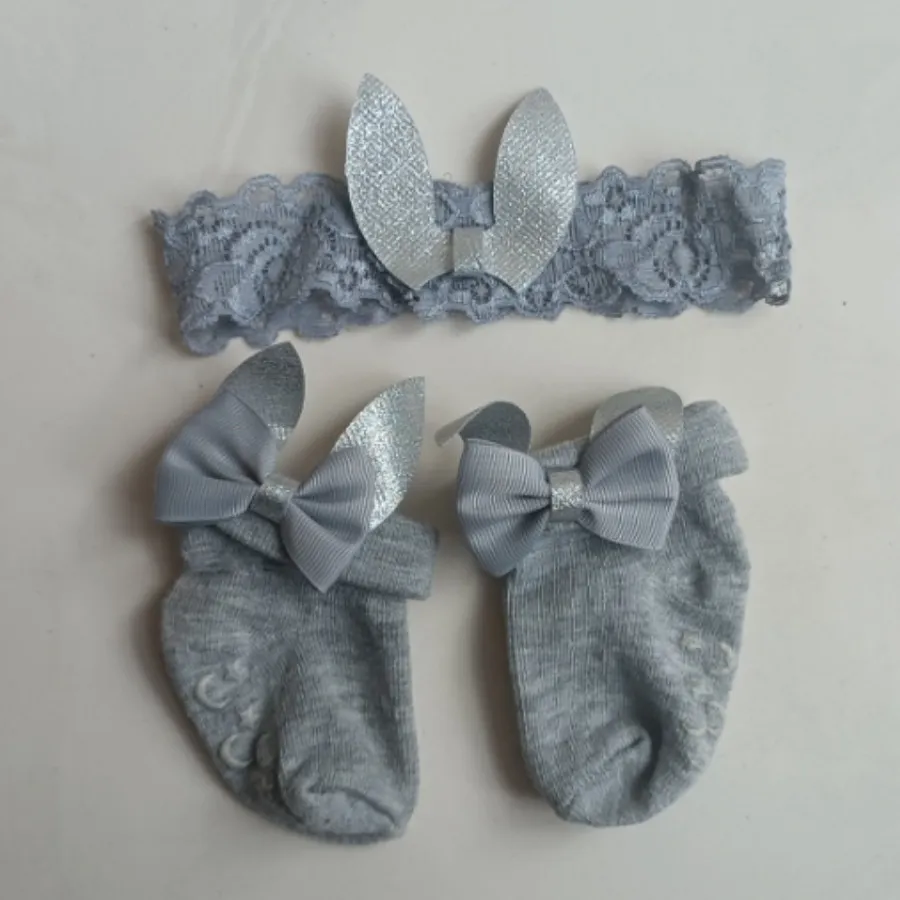 هدبند و جوراب نوزادی