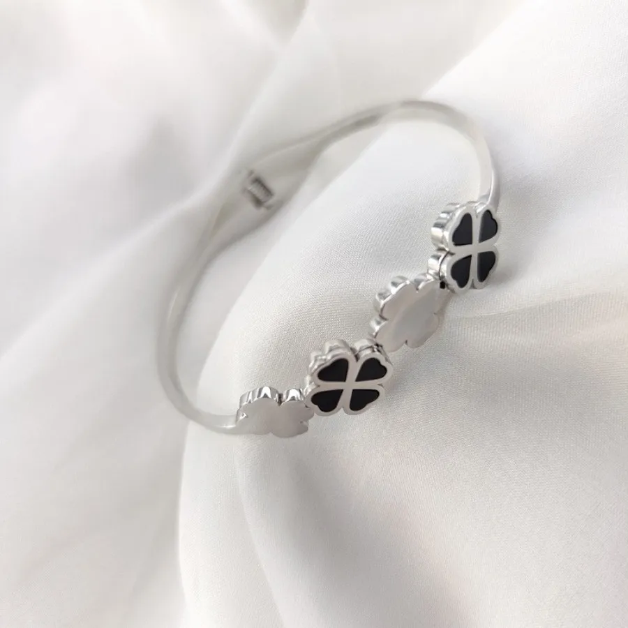 بنگل شبدر خوش‌شانس