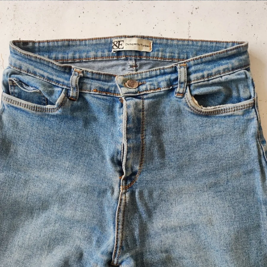 شلوار جین آبی