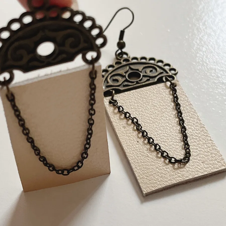 گوشواره رعنا