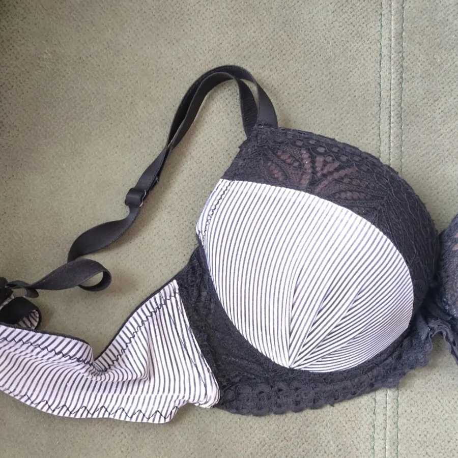 سوتین اسفنجی