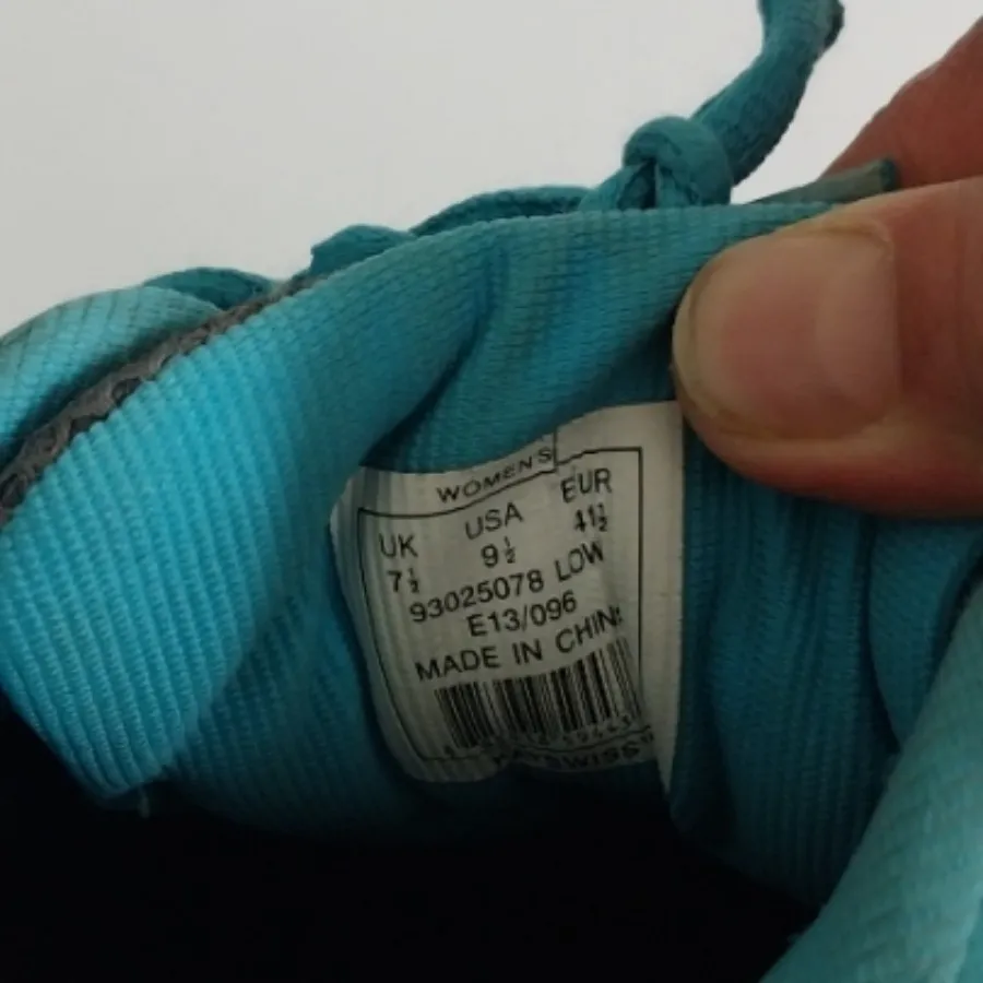 کتونی خارجی