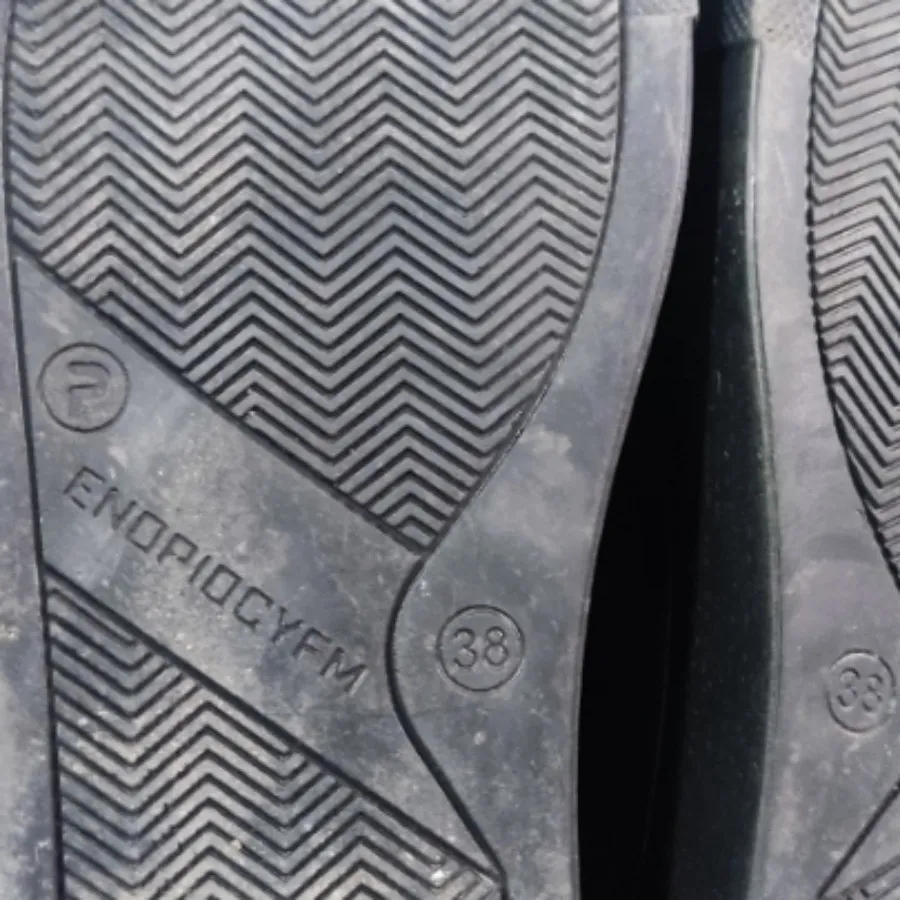 کفش کالج سایز 38