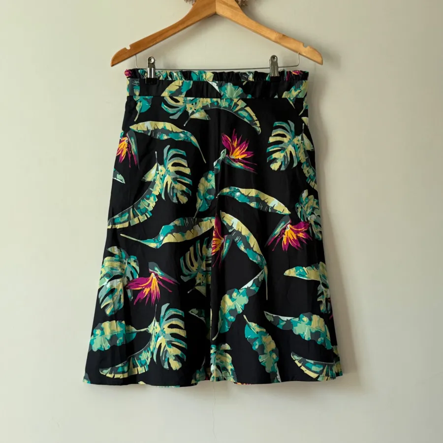 دامن برند COMMA