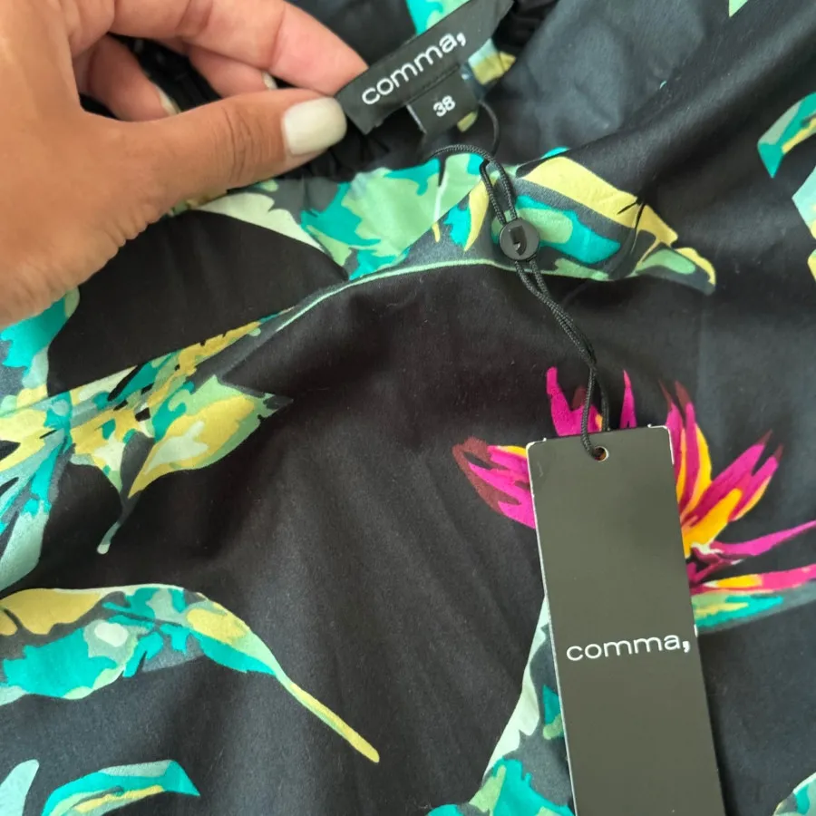 دامن برند COMMA