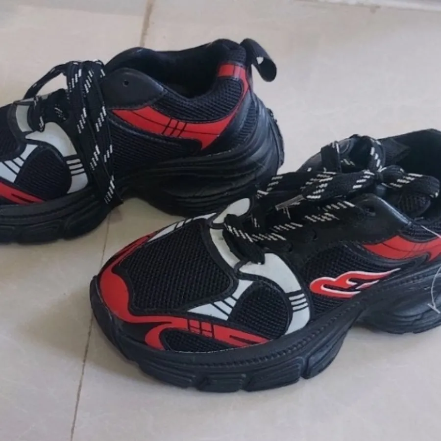 کتونی اسپرت