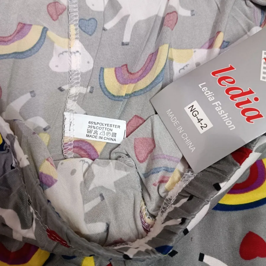 شلوارک زنانه