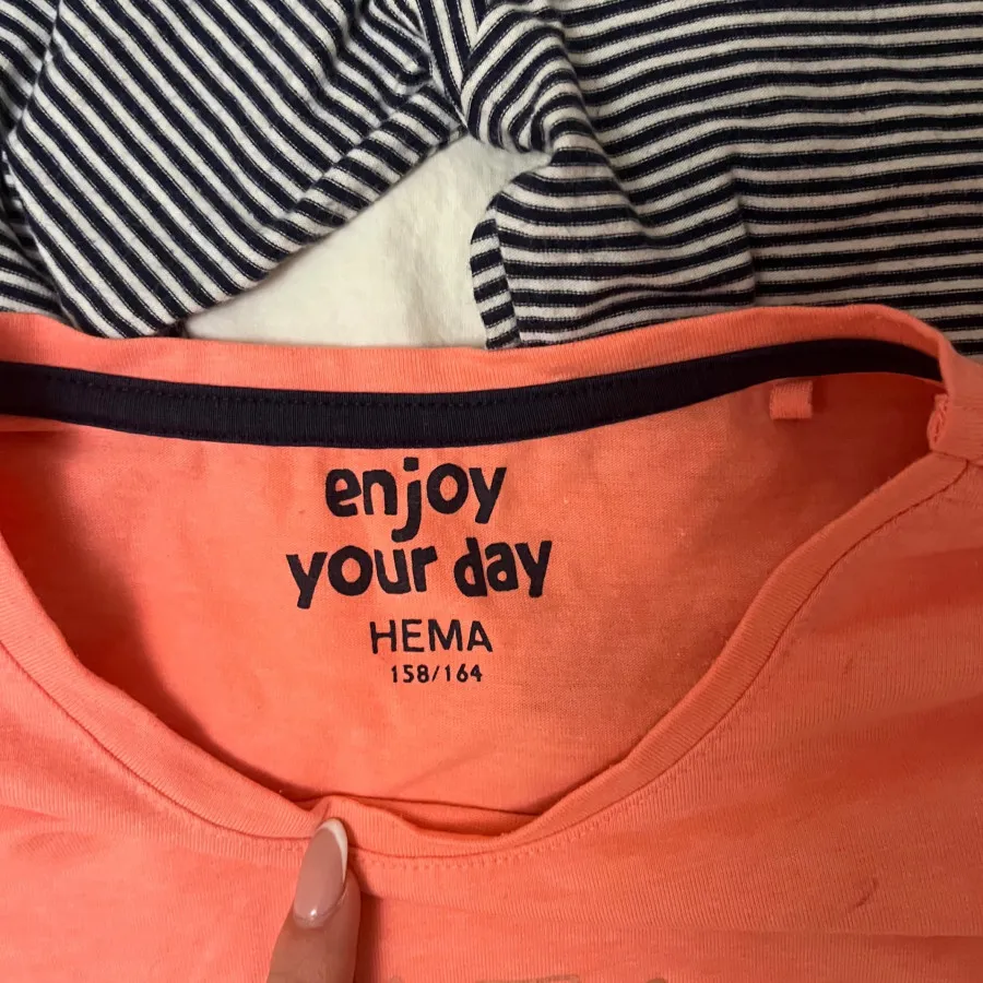 دو عدد بلوز HEMA