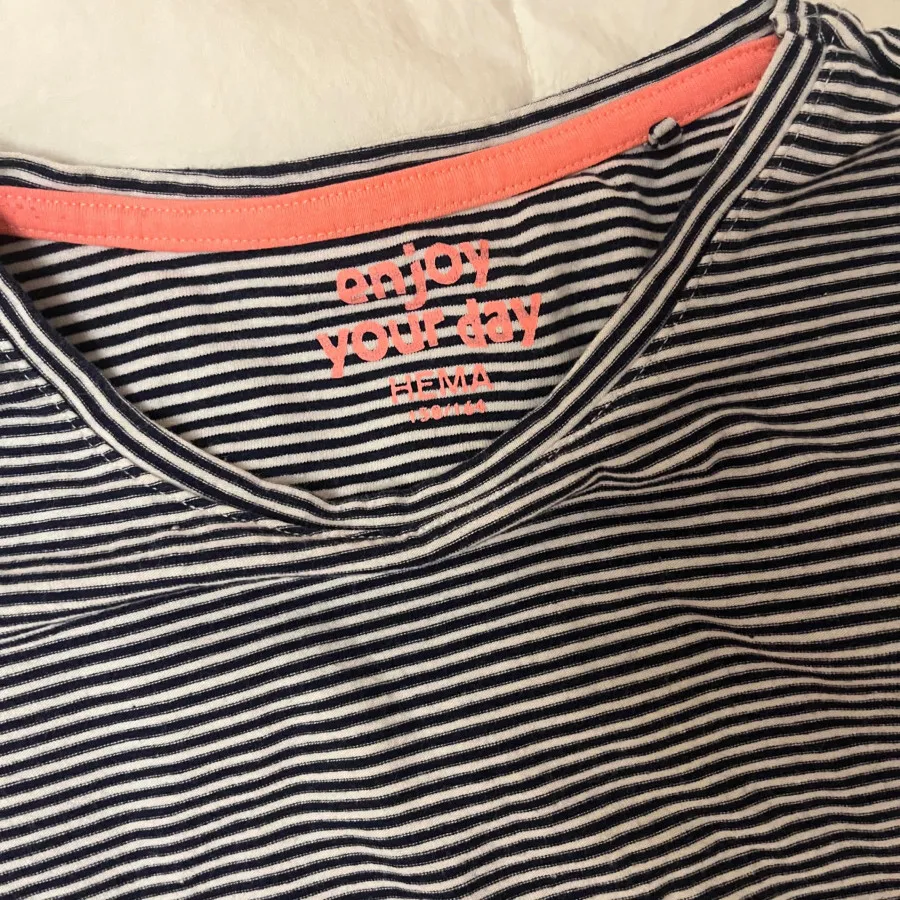 دو عدد بلوز HEMA