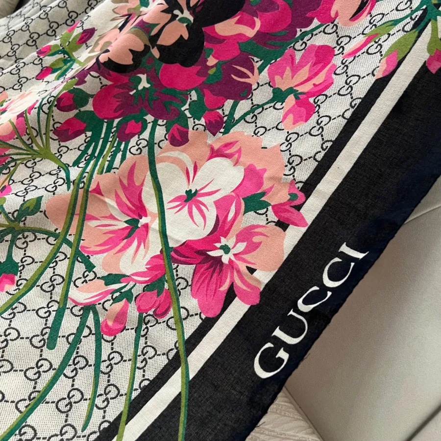 روسری زیبا خوش نقش