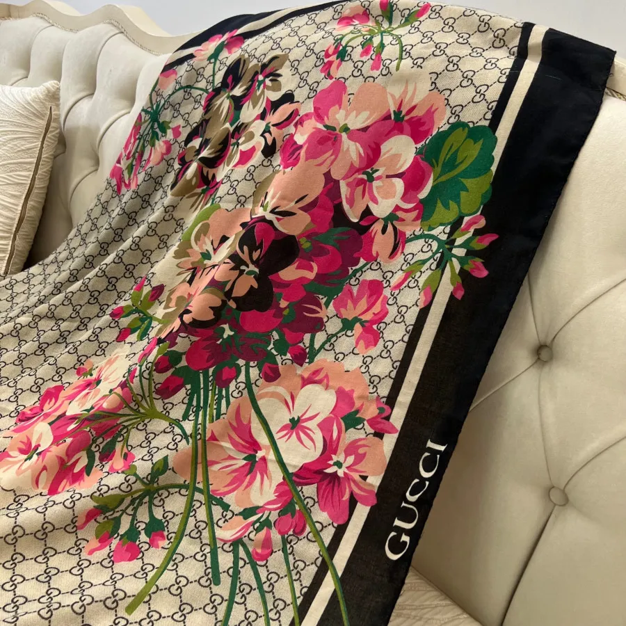 روسری زیبا خوش نقش