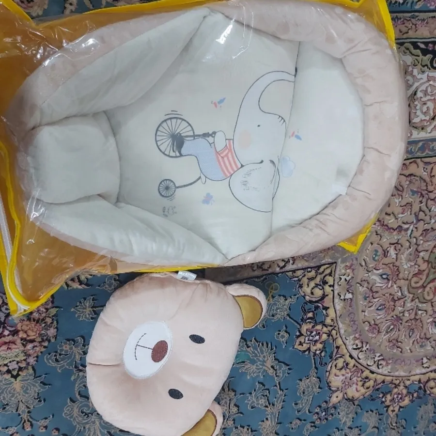 اغوشی نوزاد