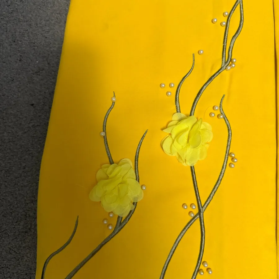 مانتوی مجلسی لیمویی