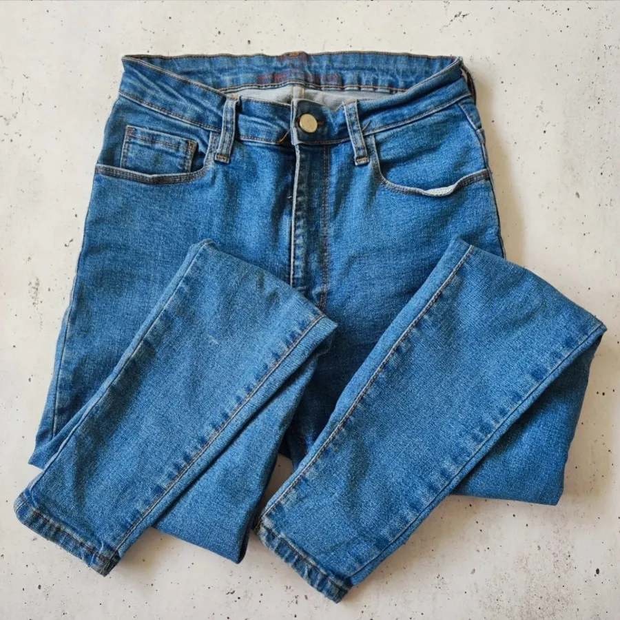 شلوار جین آبی