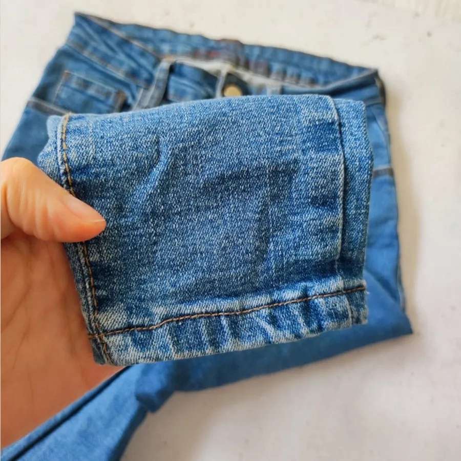 شلوار جین آبی