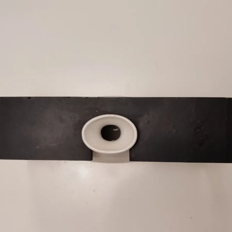 گلدان سرامیکی با قاب چوبی