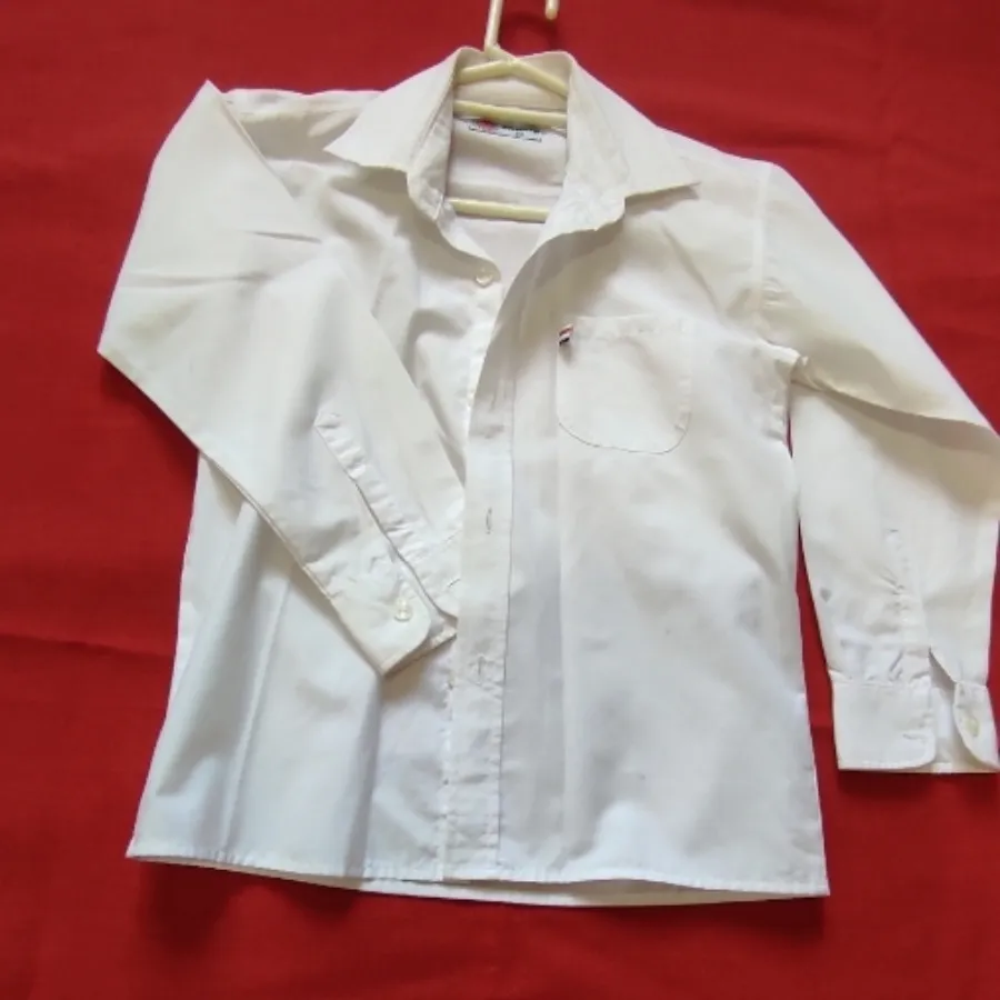 پیراهن سفید پسرانه