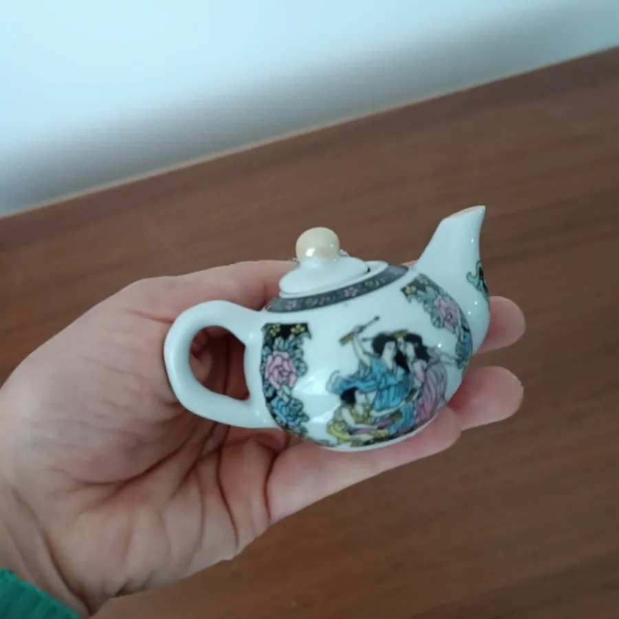 قوری کوچک دکوری