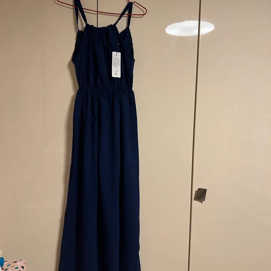 پیراهن یقه رگلان