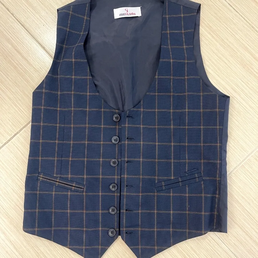 جلیقه سورمه ای