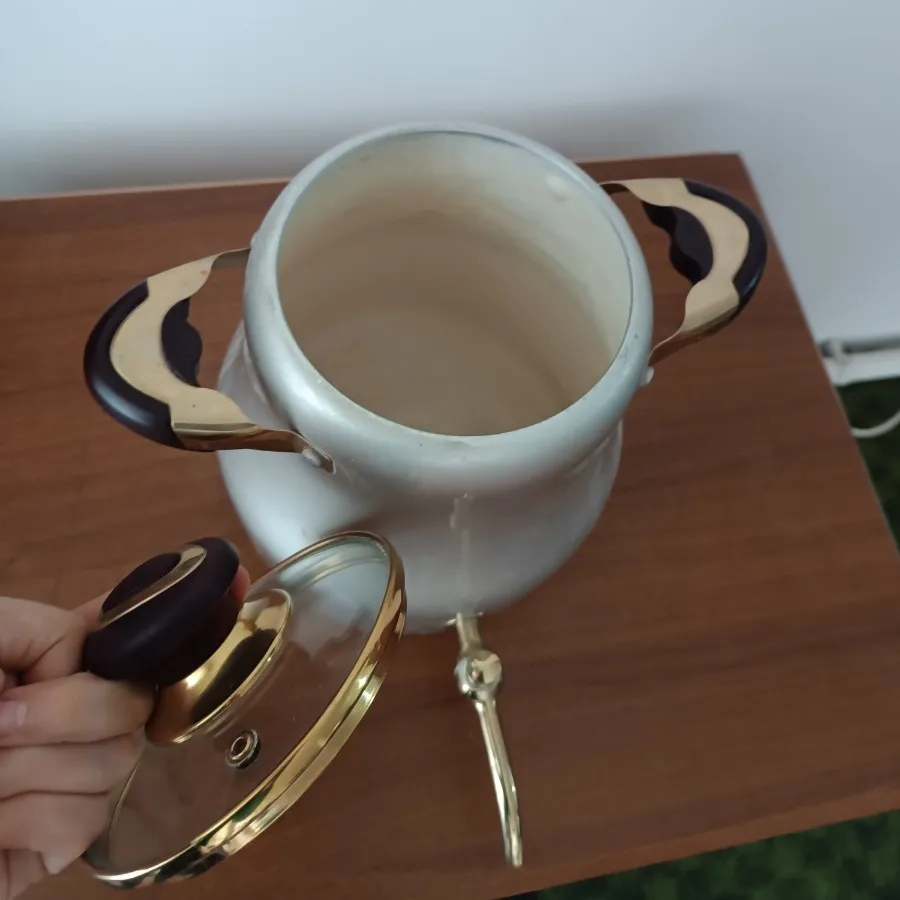 قوری شیر دار