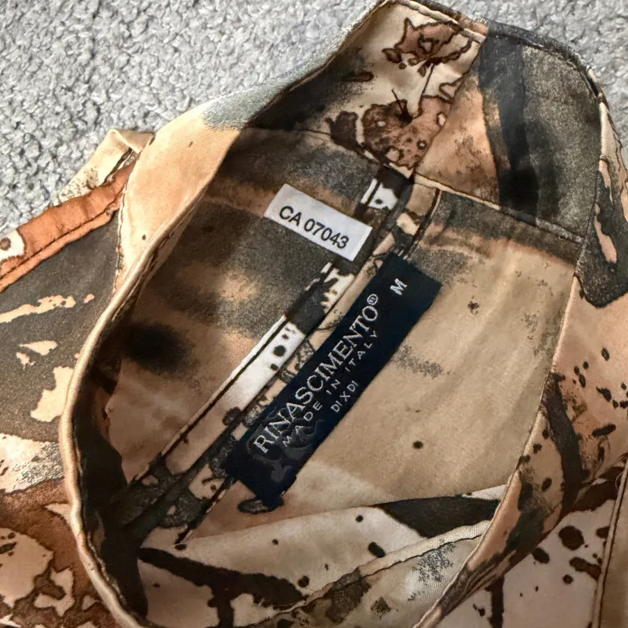 تاپ مجلسی ساتنکرم قهوه ای