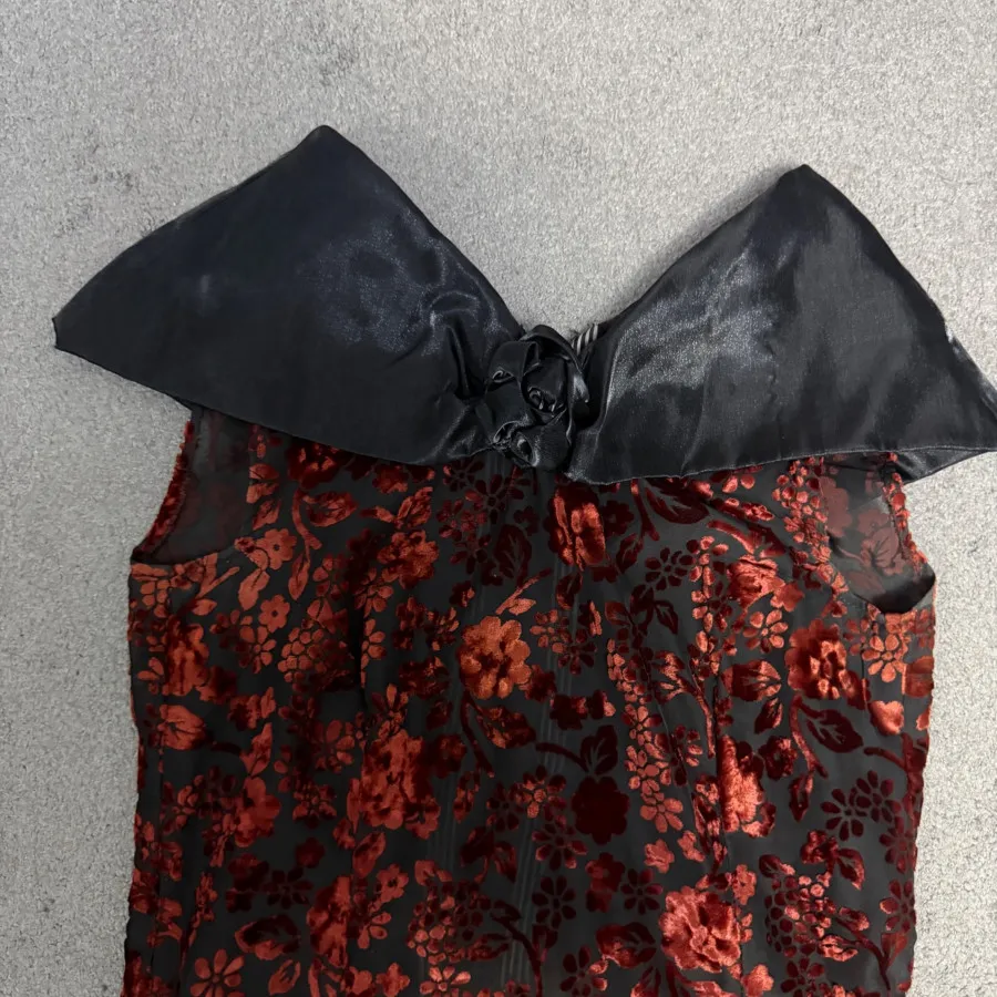 پیراهن مجلسی مخمل میدی