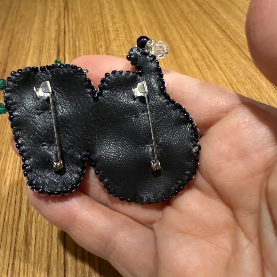 گل سینه کار دست