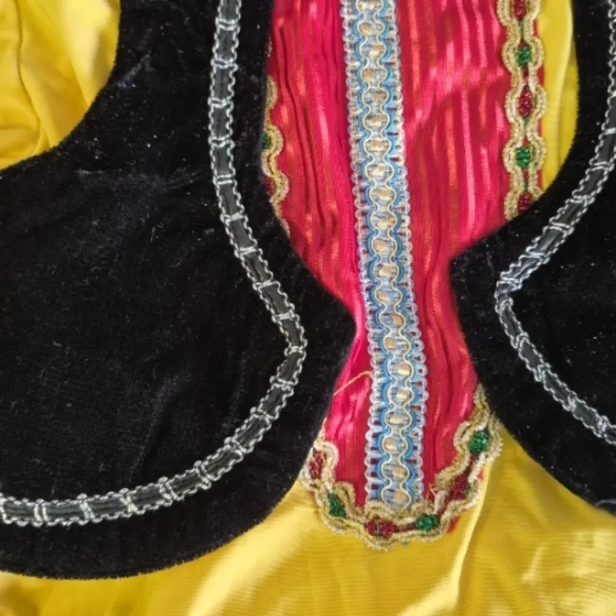 پیراهن دخترانه سنتی